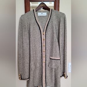 Steve Fabrikant Vintage Jacket.  32" neck to hem. Size M.  Black/taupe